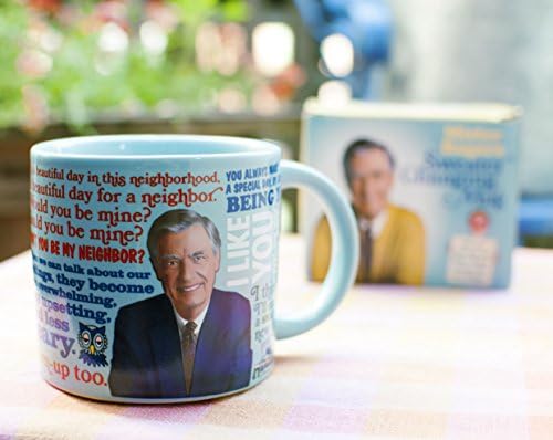Чаша за подгряване на Mister Rogers - Добавете кафе или чай, и яке на г-н Роджърс промяна на Неговата Пуловер - предлага се в забавна кутия